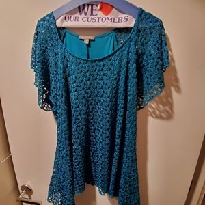 Roz & Ali lace shirts